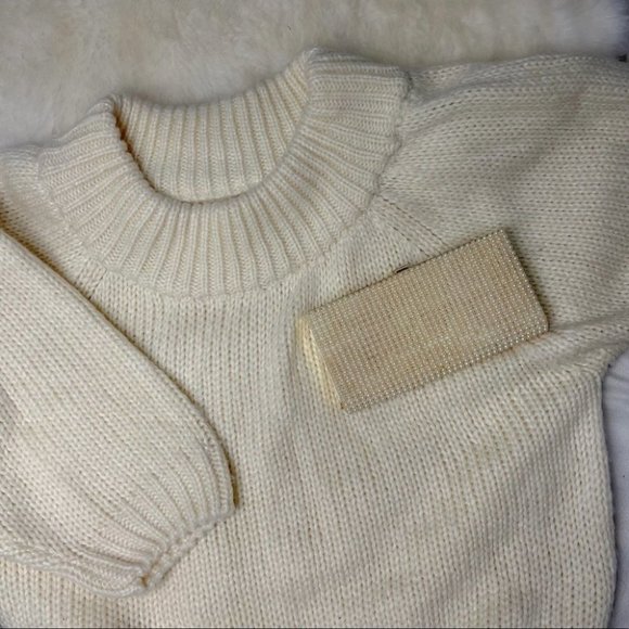 Sweaters - VINTAGE feels  sweater off shoulder balloon sleeve